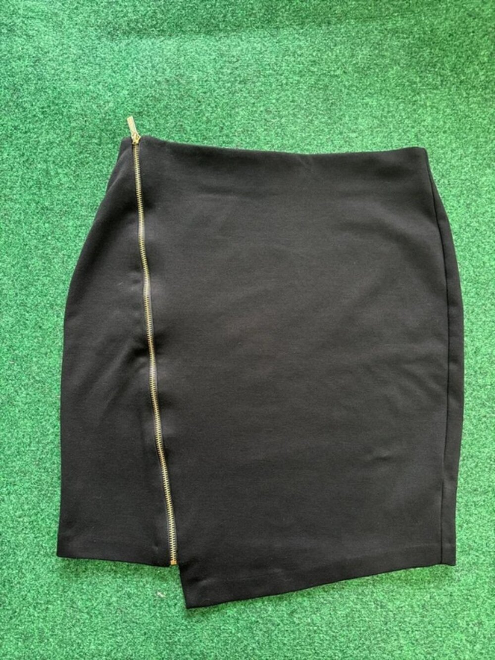 Michael Kors zip up skirt